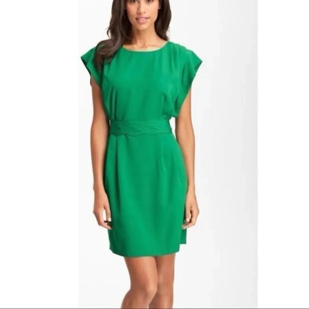 ✨Eliza J Green Drape Sleeve Pleated Missy Sheath Waist Belt Sz 8 Dress✨